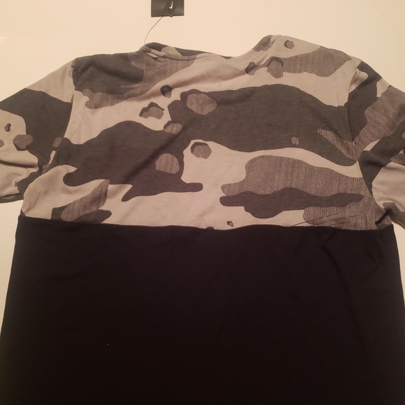 Nike Dry Legend Camo Black Top Half Print Tee - Picture 2 of 16